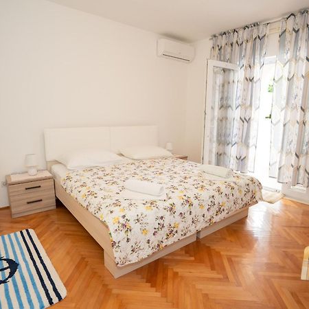 Apartmani Vidusin Novalja Zewnętrze zdjęcie