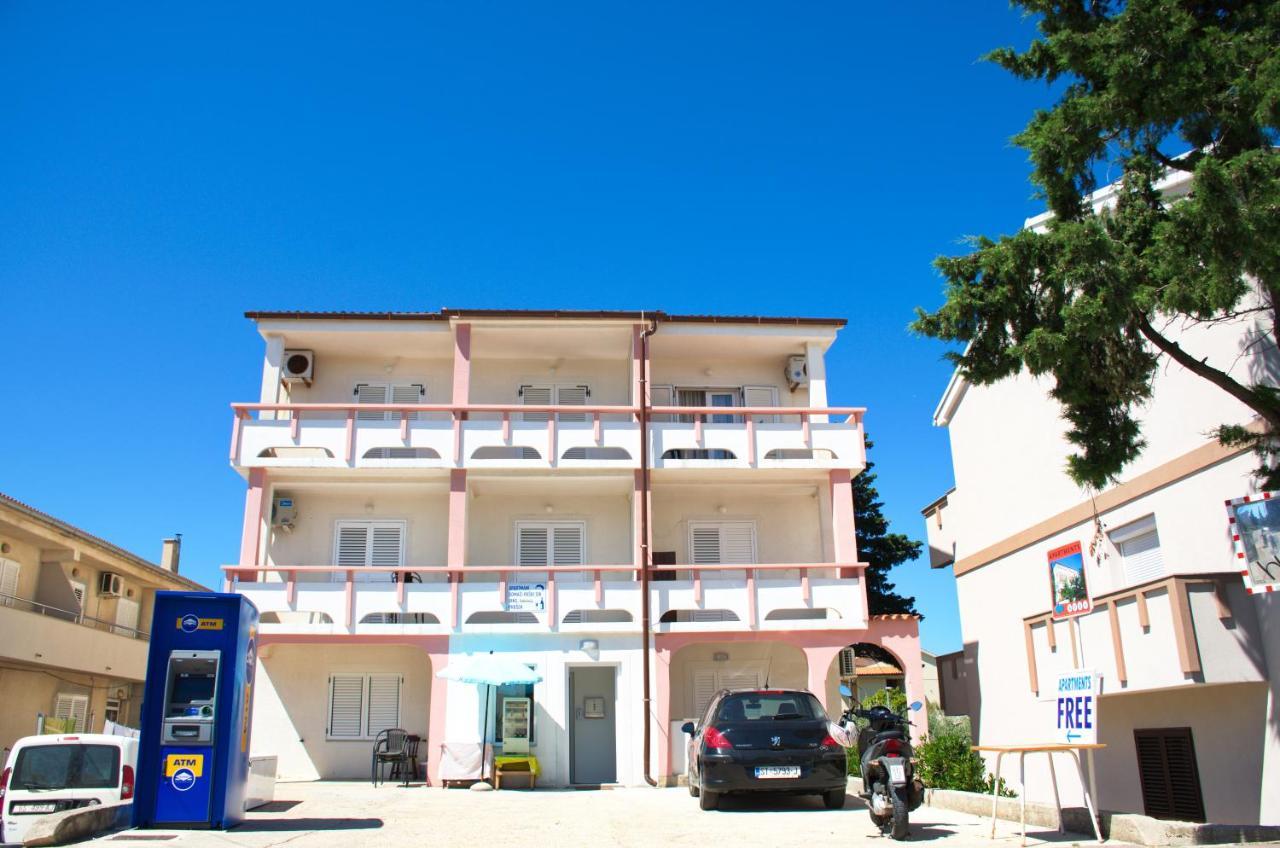 Apartmani Vidusin Novalja Zewnętrze zdjęcie