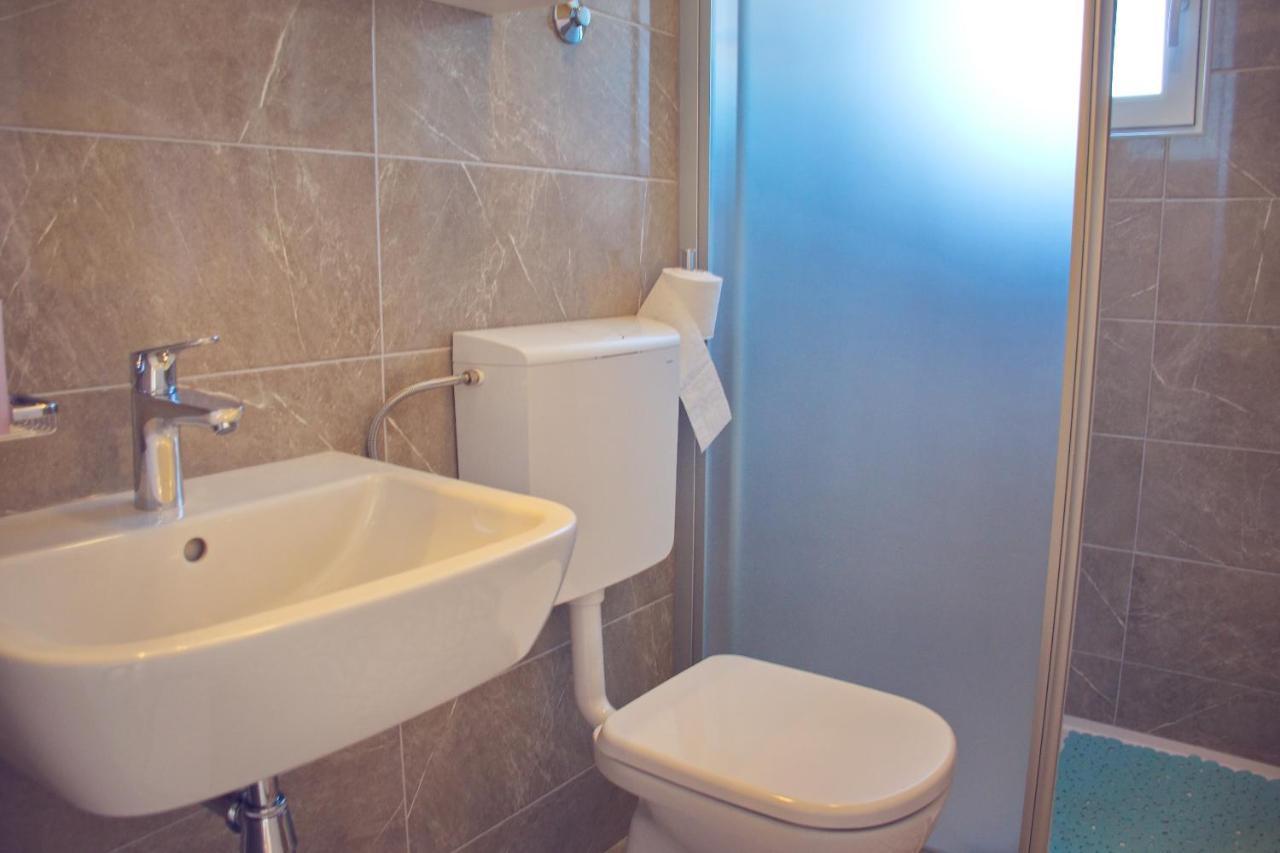 Apartmani Vidusin Novalja Zewnętrze zdjęcie