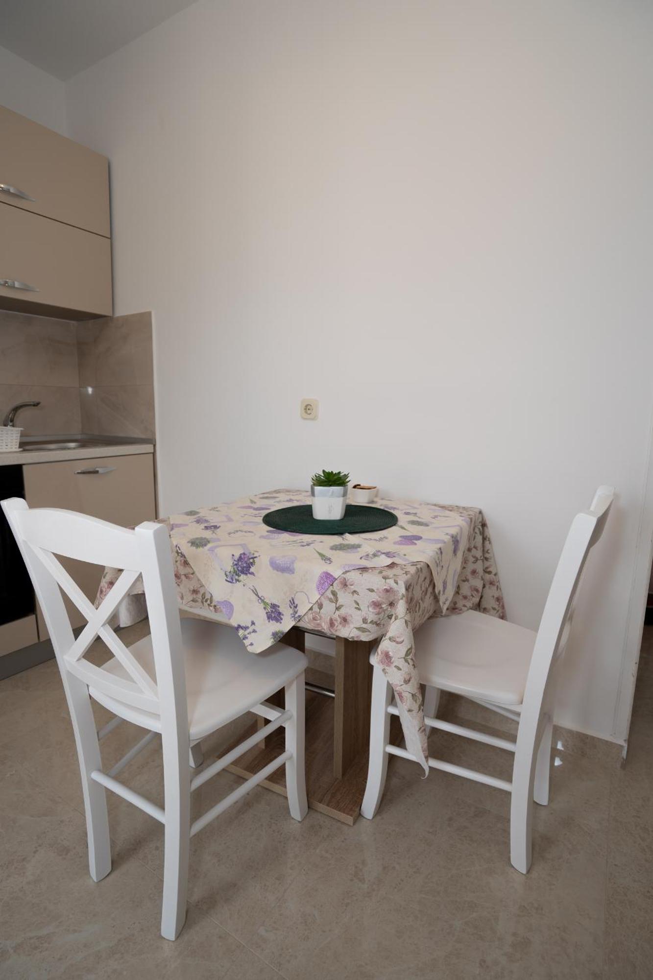 Apartmani Vidusin Novalja Zewnętrze zdjęcie