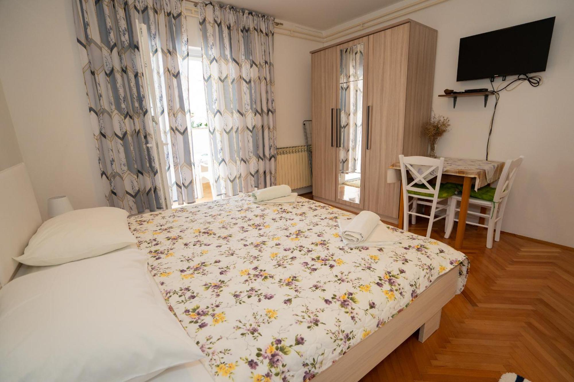 Apartmani Vidusin Novalja Zewnętrze zdjęcie